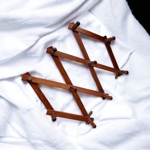 🍊Vintage Wooden Accordion Hanger